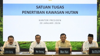 Prabowo Cabut Izin 28 Perusahan, Ada Tambang Emas Astra dan PT Toba Pulp Lestari