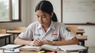 Kunci Jawaban Bahasa Indonesia Kelas XI Halaman 101-102, Kebaikan Abang di Cerpen Malaikat Juga Tahu