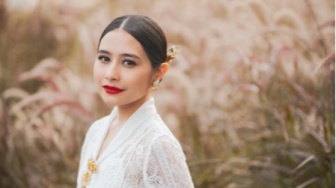 Cocok untuk Kondangan, 4 Inspirasi Busana Kebaya ala Prilly Latuconsina!