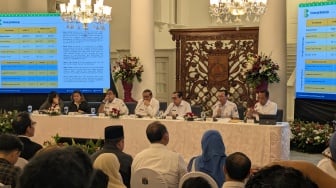 DBH Dipangkas, Anggaran Menyusut, Target Sekolah Gratis Jakarta Ikut Menciut