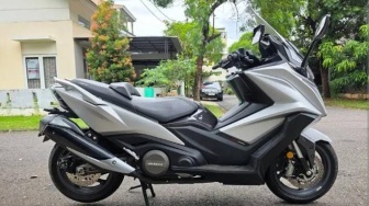 5 Motor Bekas Sensasi ala XMax tapi Harga Rasa Scoopy