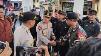 Misi Kemanusiaan di Gunung Pongkor, Polri Kesampingkan Status Ilegal Demi Evakuasi 11 Korban Tewas?