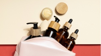 10 Skincare yang Tidak Boleh Dipakai Bersamaan, Jangan Asal Layering