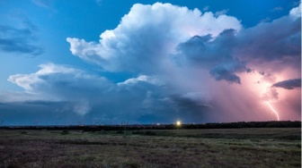 Bukan Hujan Biasa: Menakar Kesiapsiagaan Menghadapi Risiko Hidrometeorologi