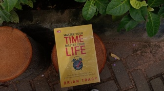 Seni Mengatur Waktu di Buku 'Master Your Time, Master Your Life'