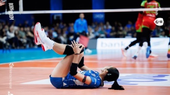 Kelelahan Duel Lima Set, Dinda Ivoliana Dibawa Tim Medis usai Kalahkan JPE