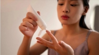 4 Sunscreen Glutathione Lawan Kulit Kusam dan Penuaan Dini Akibat Sinar UV