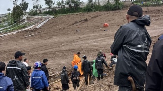 Longsor Pasirlangu: Pemkab Bandung Barat Aktifkan Status Darurat, 82 Warga Masih Dicari