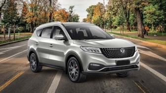 7 Mobil SUV 7 Seater Premium Pesaing Mitsubishi Destinator, Suspensi Empuk Harga Lebih Murah