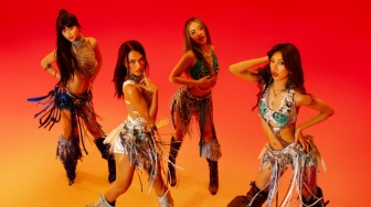 Work oleh no na: Semangat Kerja Keras dan Rayakan Pencapaian Diri