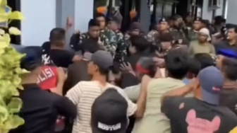 Oknum TNI AL Mabuk dan Aniaya Warga Talaud, Masyarakat Geram Hingga Kapal Rusak Parah