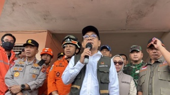 Menko PMK Pratikno Soal Longsor Bandung Barat: SAR 24 Jam Cari 83 Korban Hilang