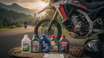 5 Oli Motor Anti-Panas Buat Touring Jauh, Mesin Adem Harga Mulai Rp40 Ribuan