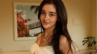 4 Ide Outfit Simpel ala Ranty Maria, Nyaman dan Tetap Modis