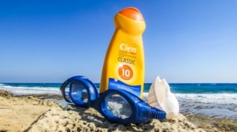 4 Sunscreen Chamomile Cegah Kemerahan Akibat Sinar UV pada Kulit Berminyak