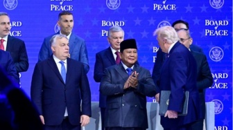 Misi Damai di Luar, Kegelisahan di Dalam: Menggugat Legitiminasi Diplomasi