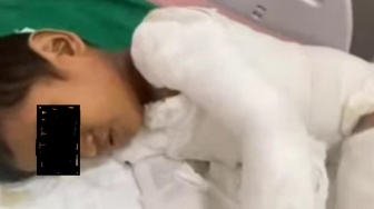 Mengerikan! Keluarga Diburu dan Anaknya Disiram Air Panas saat Demo Luwu Raya