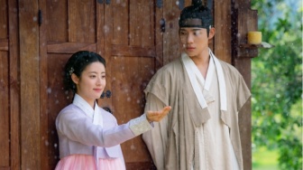 7 Drama Korea Bertema Pertukaran Jiwa, Terbaru To My Beloved Thief