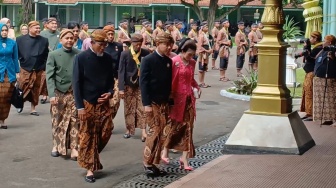 Wapres Gibran hingga PB XIV Hangabehi Hadiri Upacara Tingalan Jumenengan Dalem KGPAA Mangkunegoro X