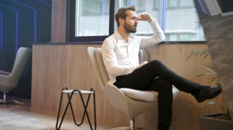 Fleksibilitas atau Eksploitasi? Menakar Nasib Pekerja Gig di Indonesia