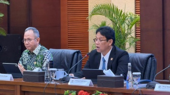 Purbaya Tetap Pede IHSG 'To The Moon' 10.000 Meski Ada Trading Halt 2 Hari Berturut-turut