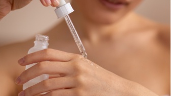 Retinol dan Retinoid Apakah Sama? Jangan Asal Pakai, Pahami Perbedaannya