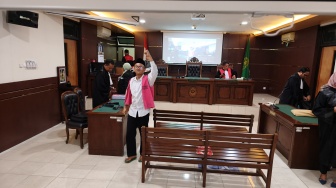 7 Fakta Sidang Mahasiswa UNY Pembakar Tenda Polda DIY: Dari Pilox Hingga Jeritan Keadilan!