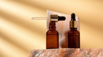 4 Peeling Serum Succinic Acid Eksfoliasi Maksimal Cegah Jerawat Kambuh Lagi