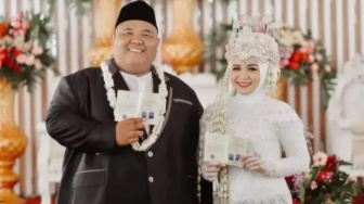 Viral! Pengantin Wanita Minta Foto Suami Diedit Kurus, Hasilnya Malah Bikin Ngakak Guling-guling