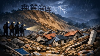 Di Balik Duka Longsor Bandung Barat, Adakah Dosa Pembangunan yang Diabaikan Pemerintah?