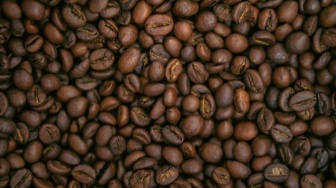 Kopi sebagai Bahasa Sosial: Cara Kita Menjadi Manusia di Berbagai Budaya