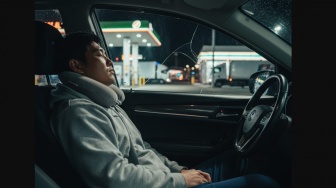 3 Cara Aman Tidur di Mobil Saat Perjalanan Jauh: Solusi Tubuh Bugar Tanpa Masuk Angin