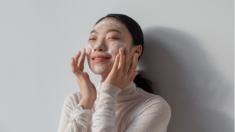 4 Facial Wash Amino Acid untuk Skin Barrier yang Lebih Sehat, Minim Iritasi