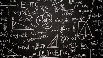 SIMULASI TKA: 15 Soal Matematika Kelas 9 SMP dan Kunci Jawaban Aljabar-Geometri