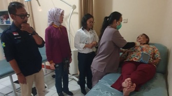 Puluhan Warga Sekitar PT Vopak Keluhkan Sesak Nafas, Pusing dan Mual