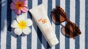 Tak Perlu Foundation! 4 Tinted Sunscreen Lokal SPF 50 Ini Bikin Wajah Cerah
