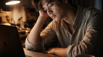 Fetisisme Kesibukan: Saat Lelah Menjadi Simbol Status Sosial