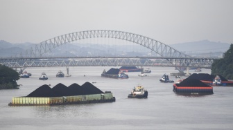 Penghentian Operasi dan PHK Intai Industri Batu Bara Usai Kementerian ESDM Pangkas Kuota Produksi