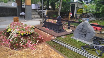 Aditya Hoegeng Ungkap Kisah Eyang Meri: Di Belakang Orang Kuat Ada Orang Hebat