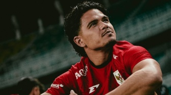 Dirumorkan ke Liga Indonesia, Karier Ragnar Oratmangoen Diprediksi Menurun?