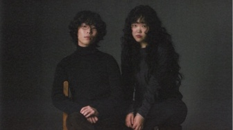 Rilis Foto Profil Baru, AKMU Dirikan Agensi Sendiri Usai Tinggalkan YG