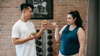 Jangan Biarkan Perut Kosong! Pilihan Camilan Praktis Penambah Energi Saat Workout