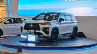 Harga Veloz Hybrid Alami Kenaikan di IIMS 2026, Termurah Rp 303 Juta