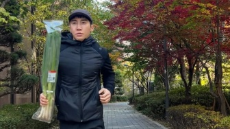 Yoo Se Yoon Gelar Konser di Bilik Karaoke, Penontonnya Cuma 6 Orang