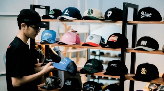 Dari Komunitas hingga Internasional, Produksi Topi Lokal Ini Buktikan Naik Kelas