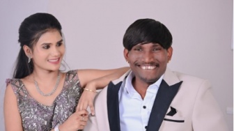 6 Potret Suraj Chavan, Influencer yang Disebut Pria Paling Tampan yang Gayanya Ikonik Abis!