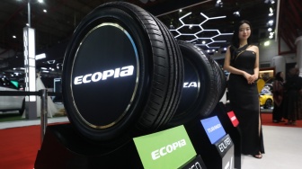Bridgestone Rilis Ban Baru Ecopia EP300 untuk Innova Zenix di IIMS 2026