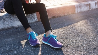 4 Sepatu Lari Kanky yang Cocok untuk Jogging Santai, Ringan dan Empuk!