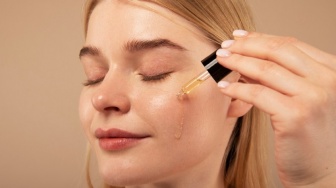 Kenapa Pakai Retinol Perih dan Gatal? Ini 5 Retinol yang Aman untuk Pemula