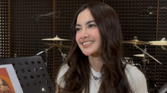 Momen Mahalini Latihan Bersama Band Pengiringnya Jelang Konser KOMA 14 Februari 2026